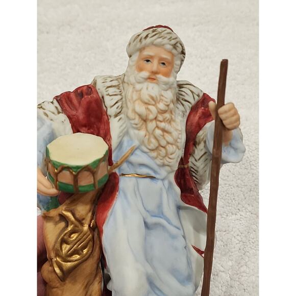 Hallmark Old World Santa Figurine 1983 with Bag of Toys Drum - Picture 5 of 6